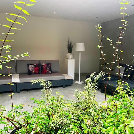 Betonnen Boshuis Oosterhout  Exteriör bild