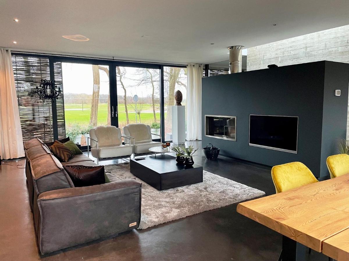 Betonnen Boshuis Oosterhout  Exteriör bild